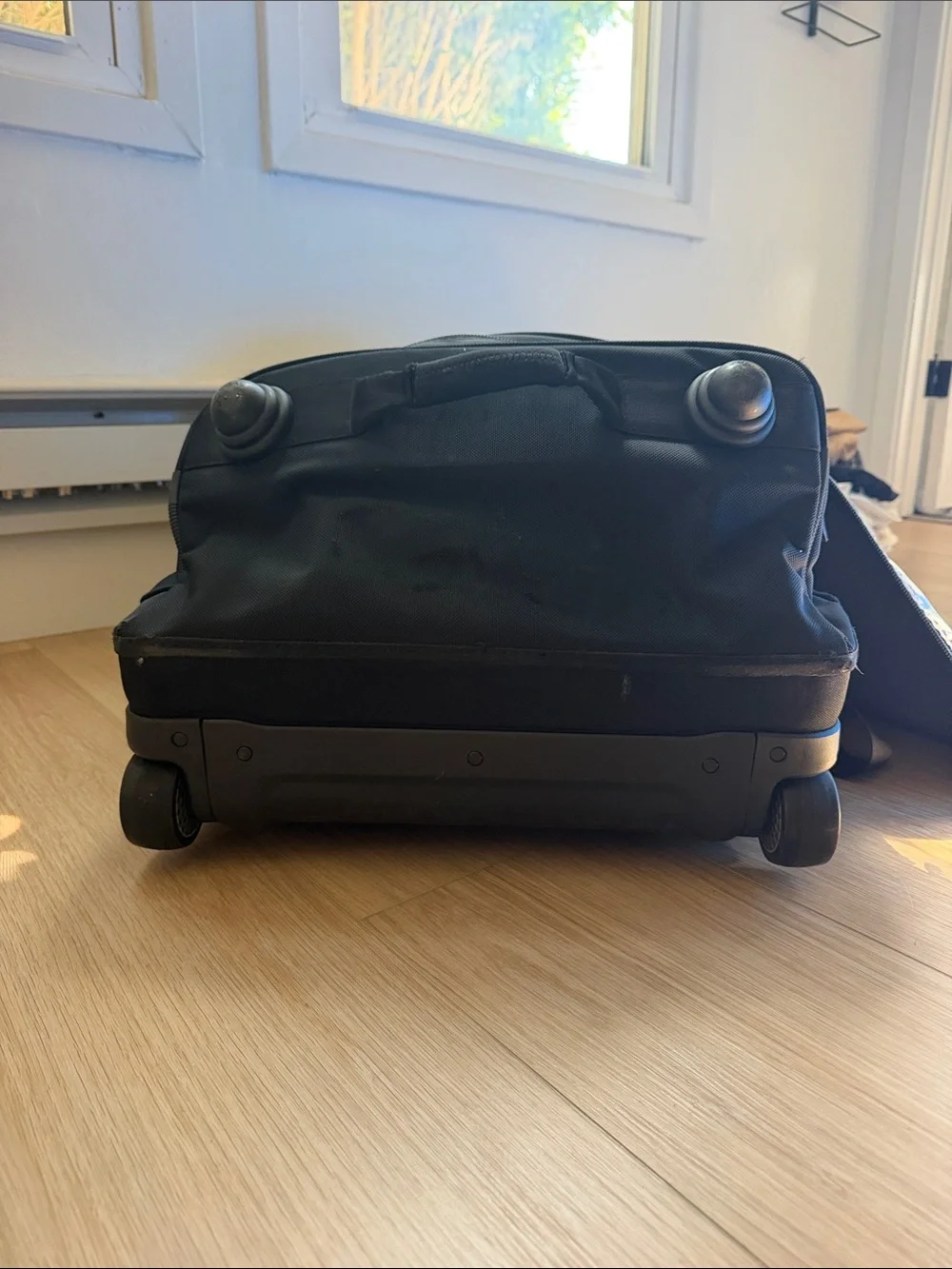 Nike Black Wheeled Duffel Bag with Shoulder Straps (120L)